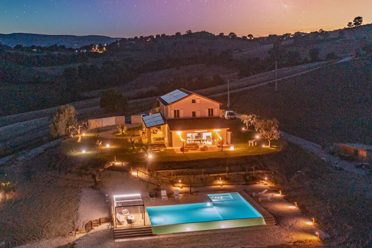 Apartamento Casal Del Sole - La Ginestra Montefelcino Exterior foto